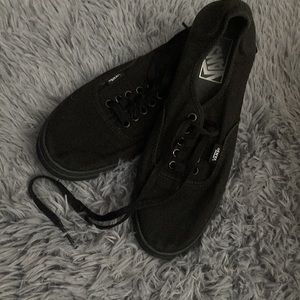 Vans all black low Canvas